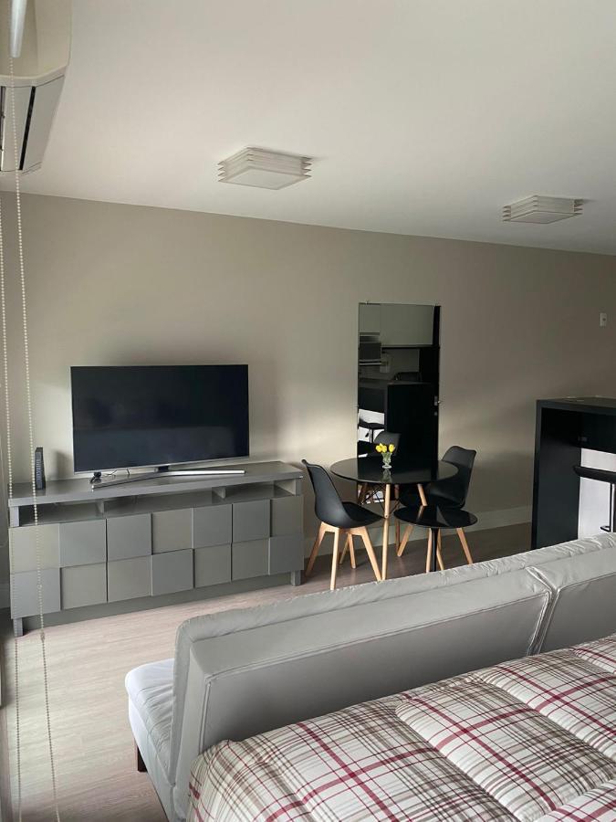 Lindo Loft, Piscina, Estacionamento, Academia, Ar Condicionado, Wi-fi * São Paulo